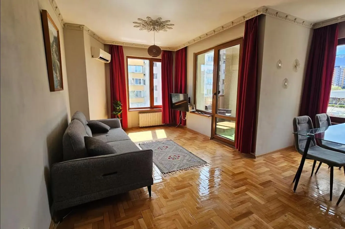 Apartament Business Park Retreat: 1Br With Mountain View Sofia